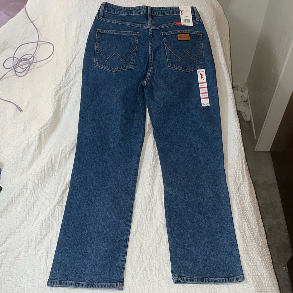 Wrangler natural rise bootcut jeans